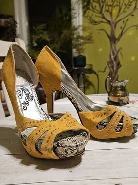 Mustard Yellow Suede Peep-Toe High Heels From Naughty Monkey